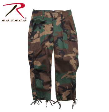 Womens Camo Capri Pants