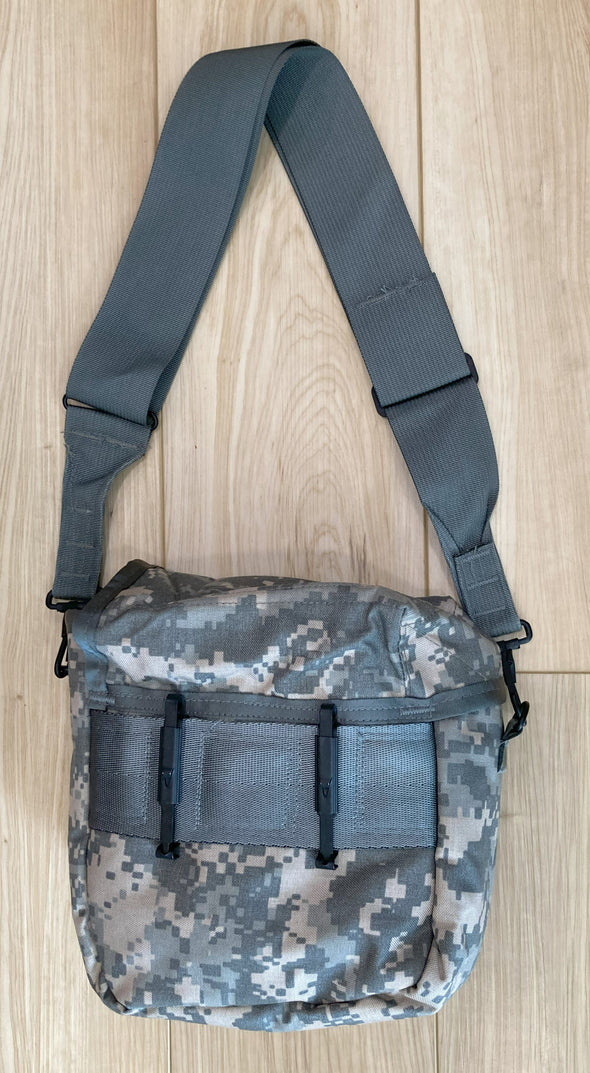 Large 2 QT Canteen Carrier w/ Strap *GI Issue*