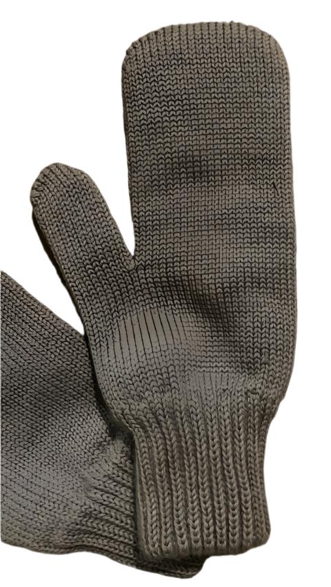 Yugoslavian Gray Knit Wool Mittens