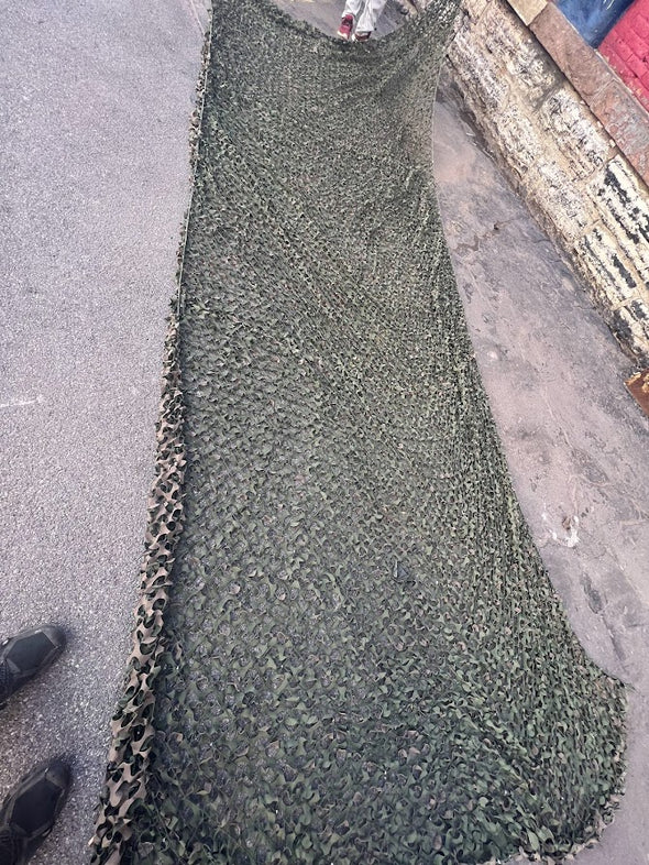 Surplus US Military 200 sq/ft 2 Tone Camo Netting