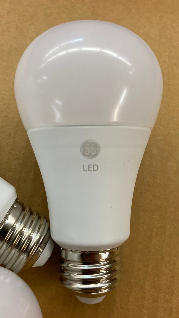 MEDIUM: GE Soft White(A19) 40W LED Light Bulbs