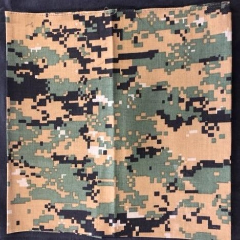 22" Camo Bandana *Brand camoLOTS*